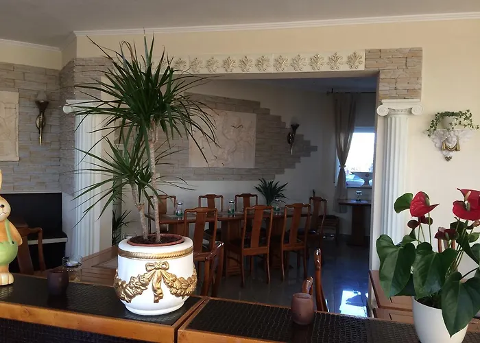 Hotel Restaurant Artemis Weisenheim am Berg